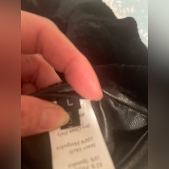 Harry Rosen heavy jacket. - Picture 6 of 7